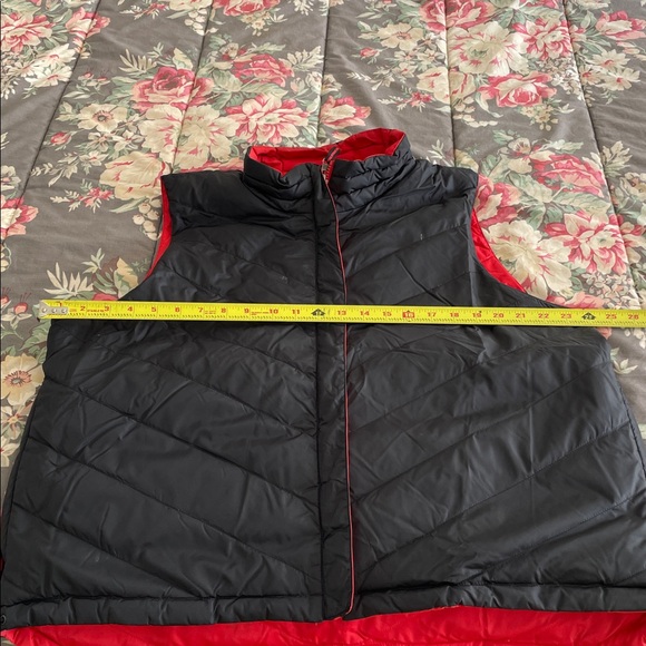CWC down Reversible red/black vest - Picture 5 of 5